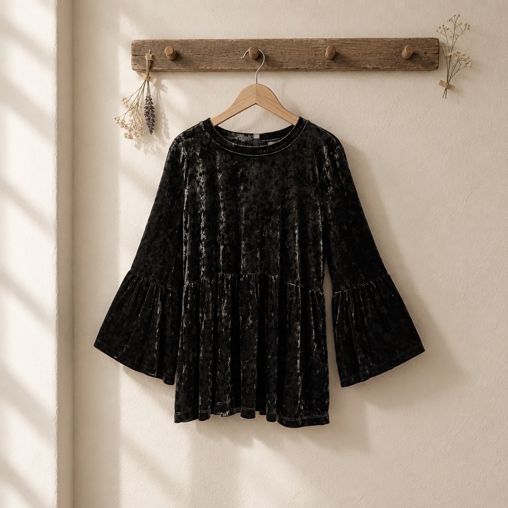 Black Crushed Velvet Empire Waist Peplum Tunic Top Bell Sleeve Keyhole Back NWOT